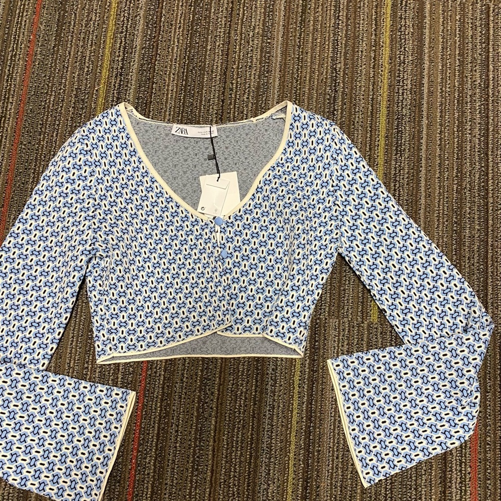 Zara cropped blue long sleeve top